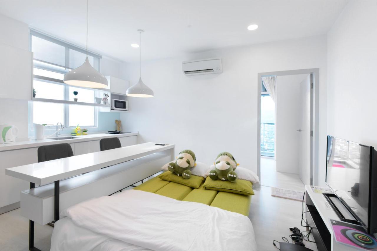 Straits Garden Suites By The Homestay Helper George Town Zewnętrze zdjęcie
